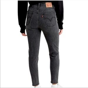 Levi’s size 26 black wedgie skinny jeans